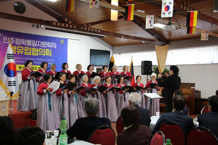 IMG_0034어머니합창단.JPG