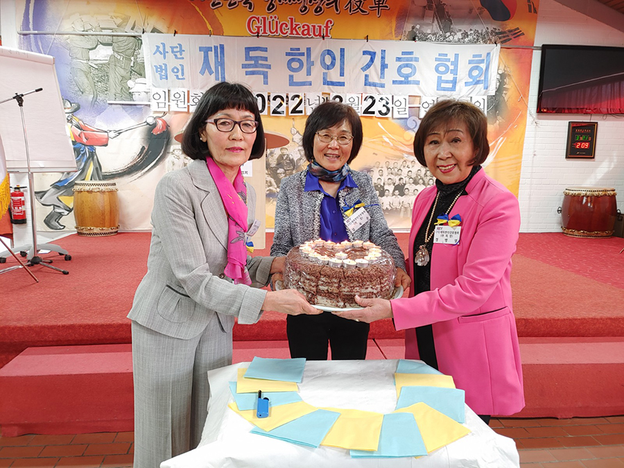 3 축하 떡 전달.jpg