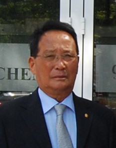5. 이명수 도이칠란트 재향군인회장.JPG