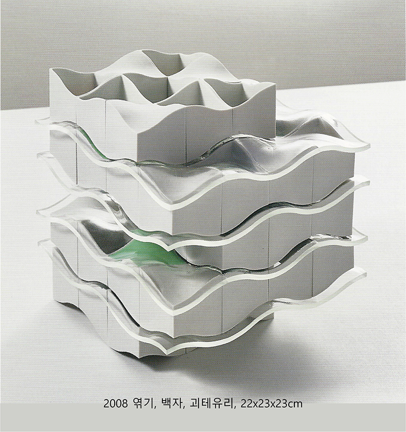 06-2008엮기-백자-괴테유리-22x23x23cm.jpg
